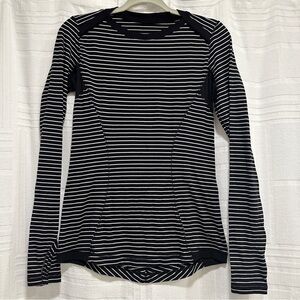 Lululemon long sleeve running top